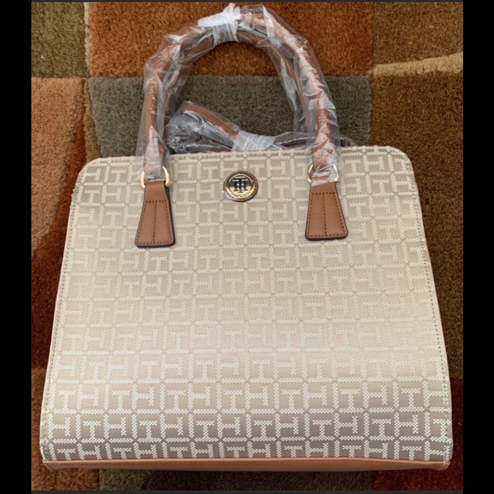 Ladies Tommy Hilfiger bag